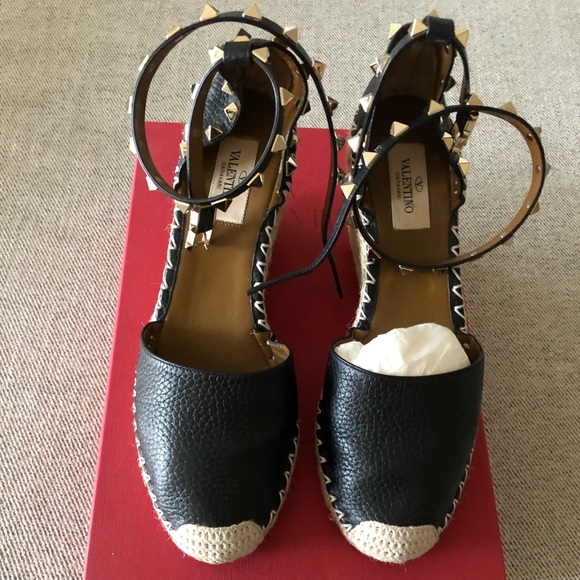 ❌ SOLD VALENTINO Rockstud Espadrilles - Picture 2 of 7